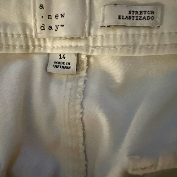 A new day pants - Picture 3 of 3